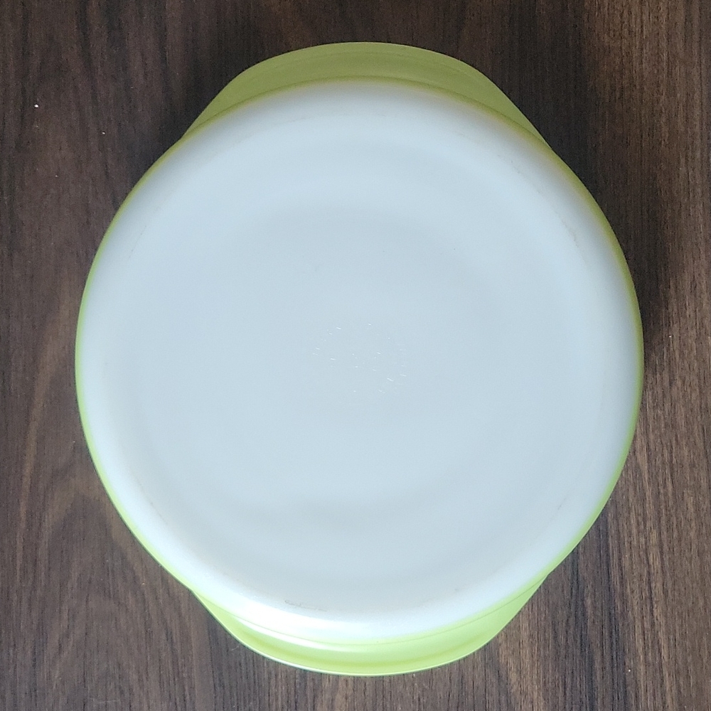 Vintage Pyrex round ovenware - Picture 2 of 4